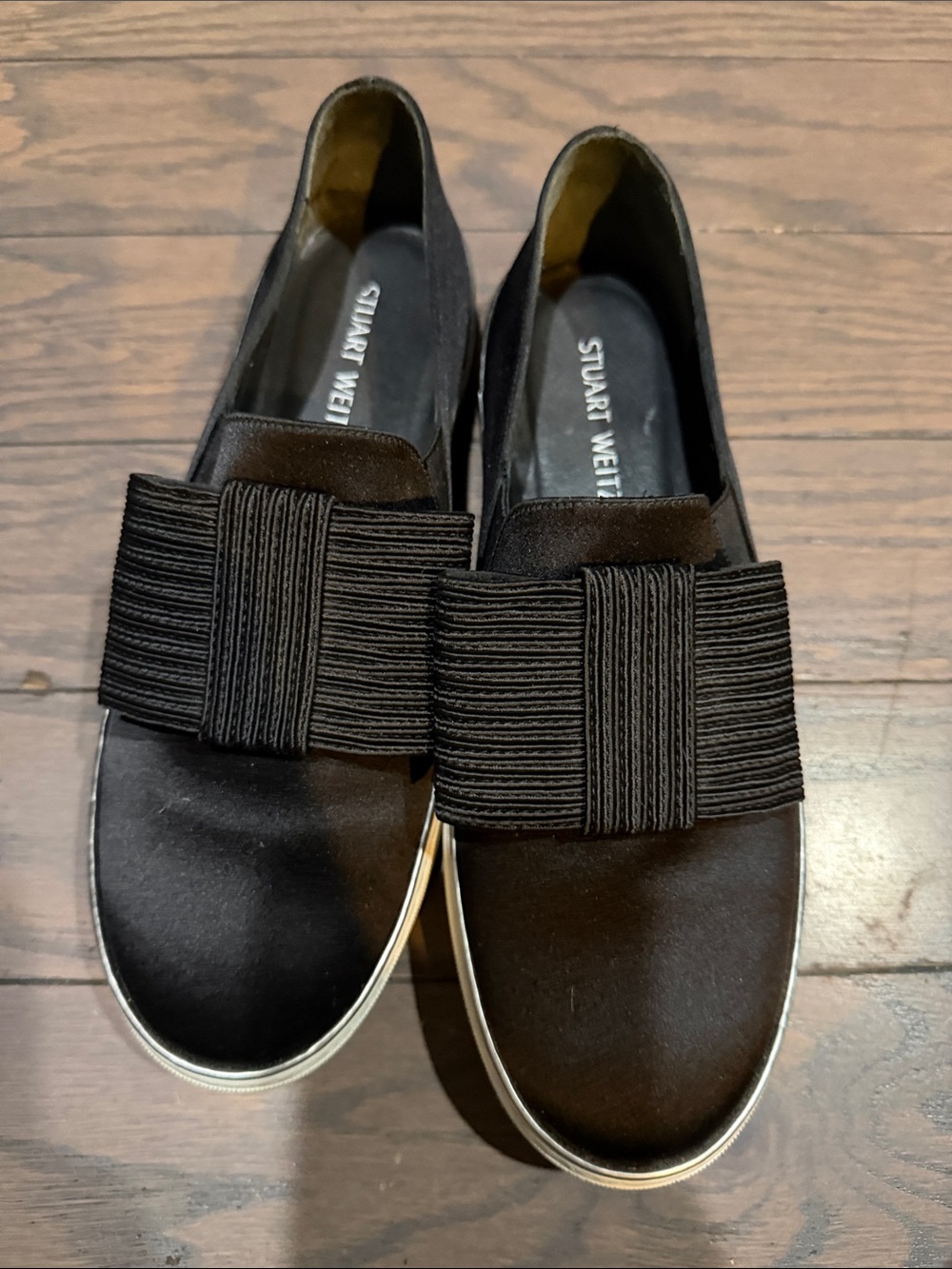 Stuart Weitzman  black satin  bowgal bow Slip On loafers sneakers women sz 8,5
